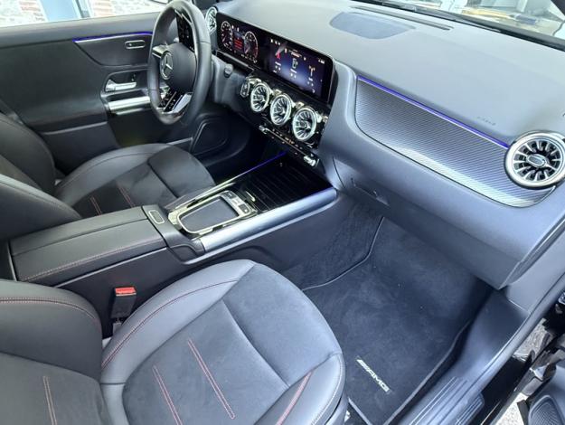 MERCEDES-BENZ GLA 200 d AMG Line  