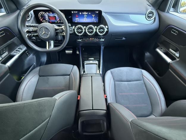 MERCEDES-BENZ GLA 200 d AMG Line  