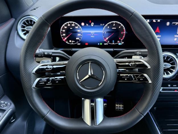 MERCEDES-BENZ GLA 200 d AMG Line  