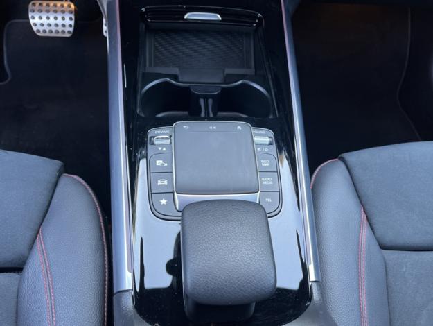 MERCEDES-BENZ GLA 250 e AMG Line AMG Line GLA 250 e AMG Line
