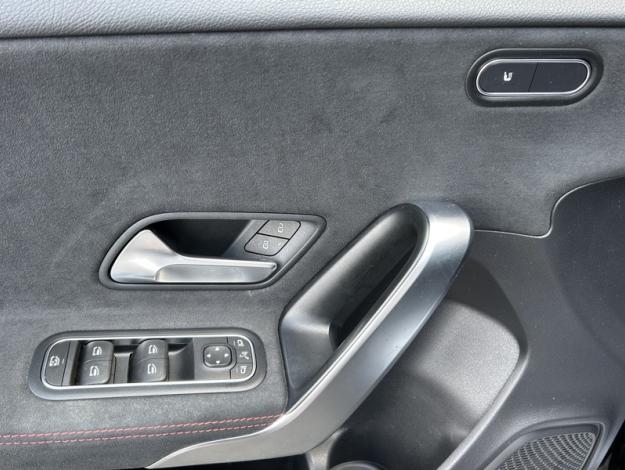 MERCEDES-BENZ Classe A 200 d AMG Line  
