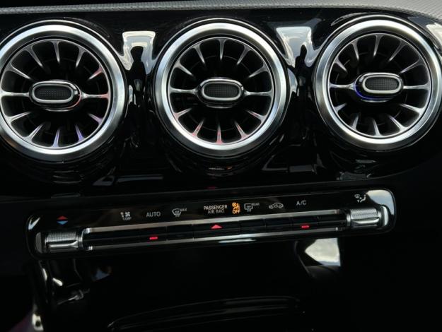 MERCEDES-BENZ Classe A 200 d AMG Line  