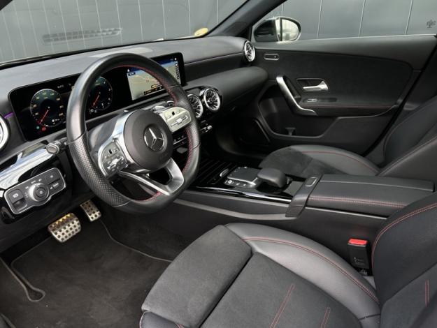 MERCEDES-BENZ Classe A 200 d AMG Line  
