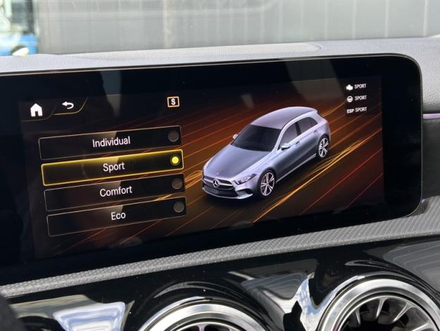 MERCEDES-BENZ Classe A 200 d AMG Line  
