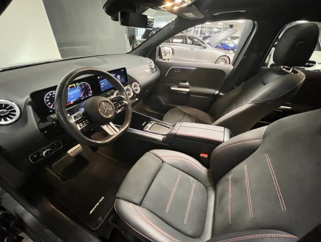 MERCEDES-BENZ GLA 200 d AMG Line  