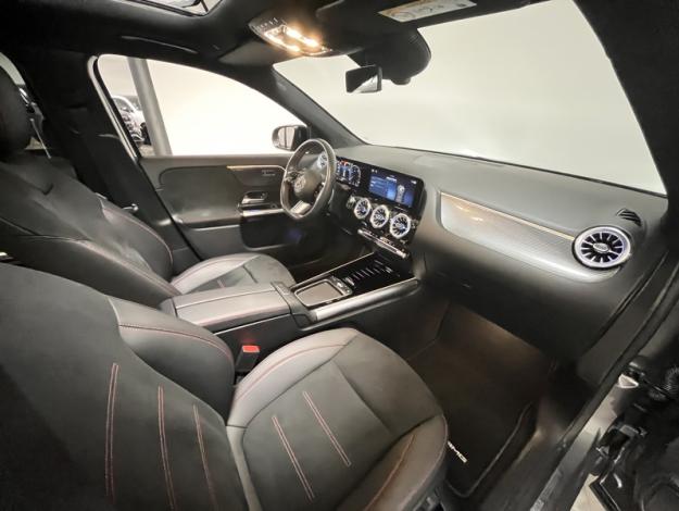 MERCEDES-BENZ GLA 200 d AMG Line  