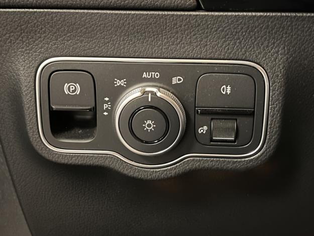 MERCEDES-BENZ GLA 200 d AMG Line  