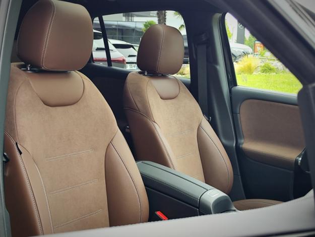 MERCEDES-BENZ GLA 200 d AMG Line  GLA 200 d AMG Line
