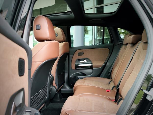 MERCEDES-BENZ GLA 200 d AMG Line  GLA 200 d AMG Line