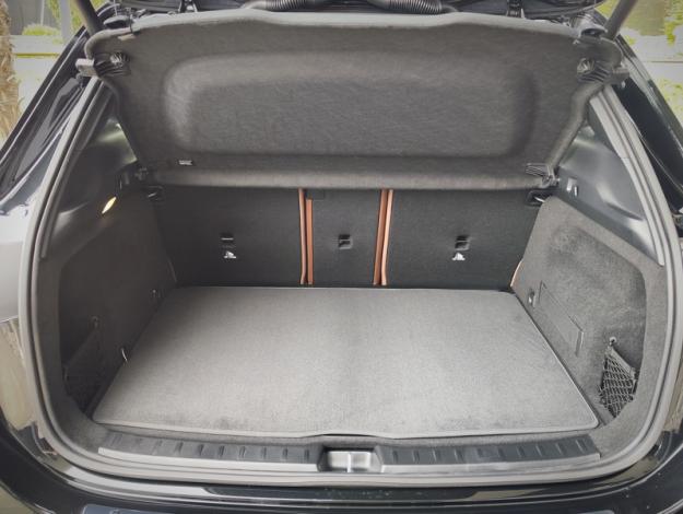 MERCEDES-BENZ GLA 200 d AMG Line  GLA 200 d AMG Line