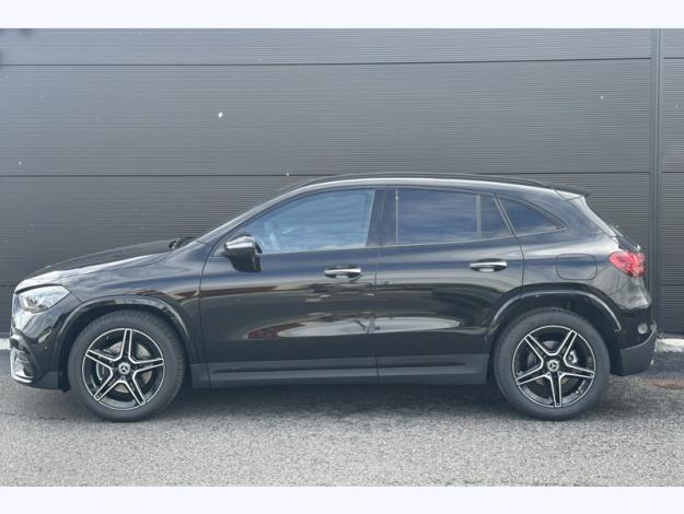 MERCEDES-BENZ GLA 200 d AMG Line  GLA 200 d AMG Line
