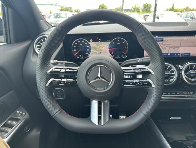 MERCEDES-BENZ GLA 200 d AMG Line  GLA 200 d AMG Line