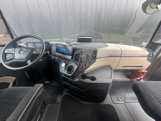 MERCEDES-BENZ Actros 1845 LS 4x2 BigSpace 2.50M  