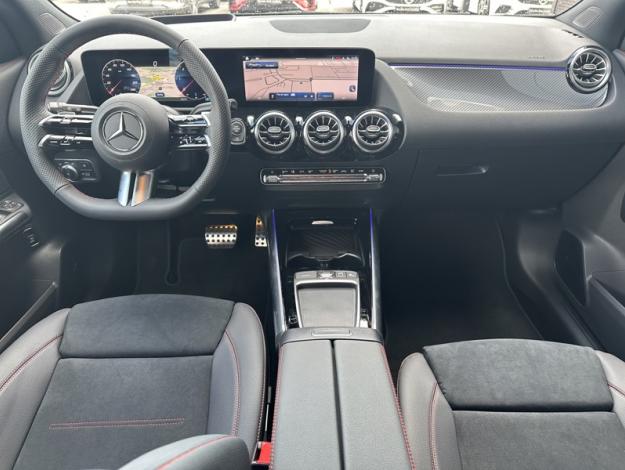 MERCEDES-BENZ GLA 200 d AMG Line  GLA 200 d AMG Line