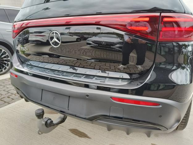 MERCEDES-BENZ EQB 250 + Star Edition - AMG Line - 5 ans de garantie  
