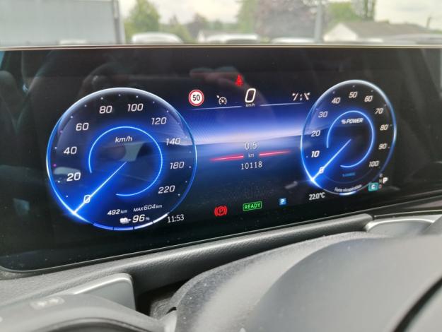 MERCEDES-BENZ EQB 250 + Star Edition - AMG Line - 5 ans de garantie  