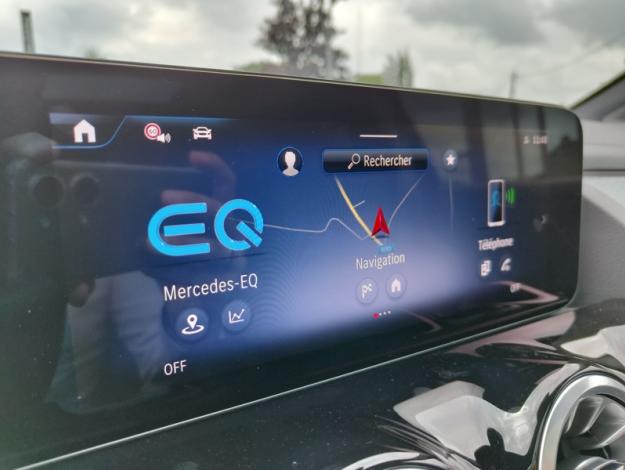 MERCEDES-BENZ EQA EQA 250+ AMG Line