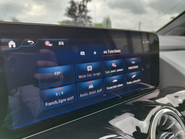 MERCEDES-BENZ EQA EQA 250+ AMG Line