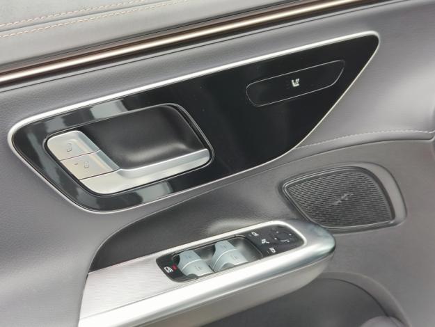 MERCEDES-BENZ EQE EQE 300 Business Line