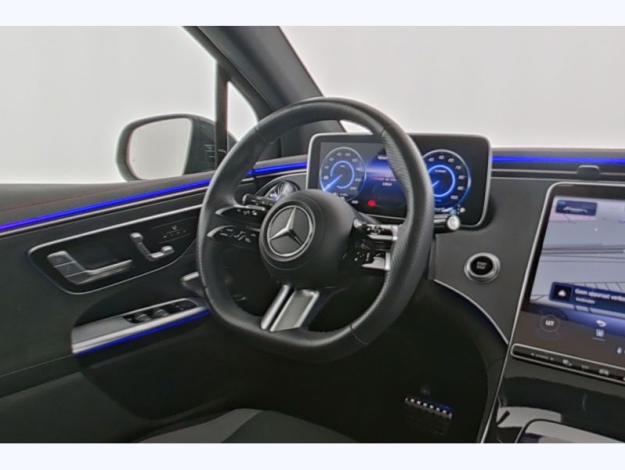 MERCEDES-BENZ EQE SUV 350+ AMG Line Pano Burmester  