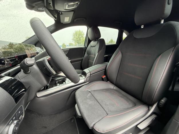 MERCEDES-BENZ Classe B 180 AMG Line  Classe B 180 AMG Line