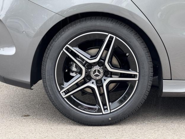 MERCEDES-BENZ Classe B 180 AMG Line  Classe B 180 AMG Line