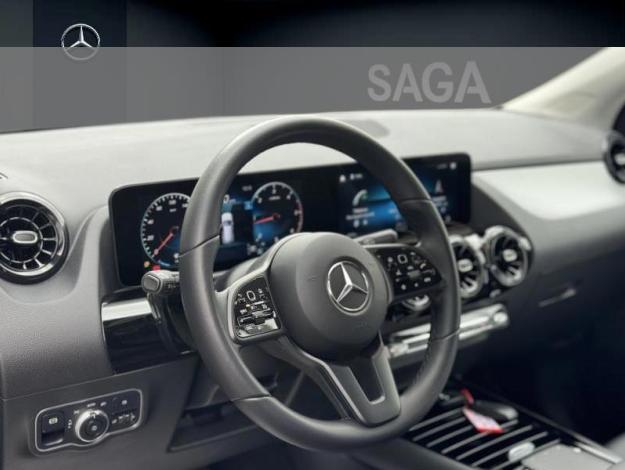 MERCEDES-BENZ GLA 180 d Business Line  