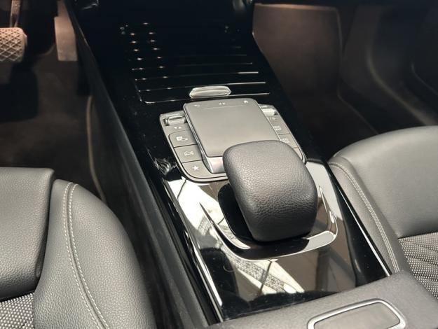 MERCEDES-BENZ A 250 e Business  