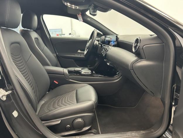 MERCEDES-BENZ A 250 e Business  