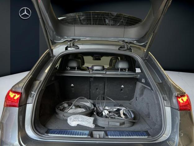 MERCEDES-BENZ EQE SUV 350+ AMG Line Pano Burmester  