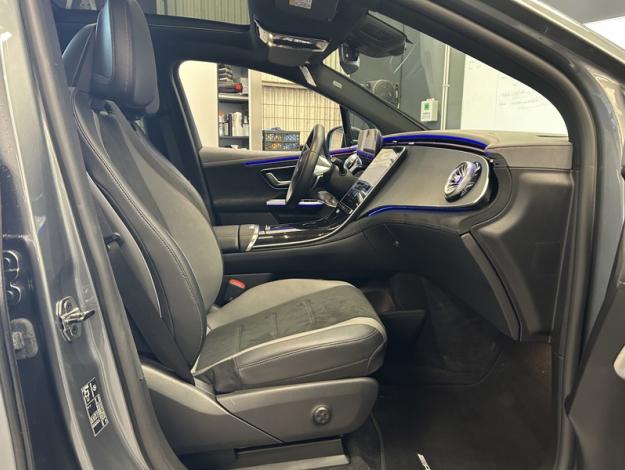 MERCEDES-BENZ EQE SUV 350+ AMG Line Pano Burmester  