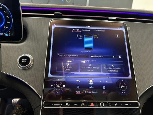 MERCEDES-BENZ EQE SUV 350+ AMG Line Pano Burmester  