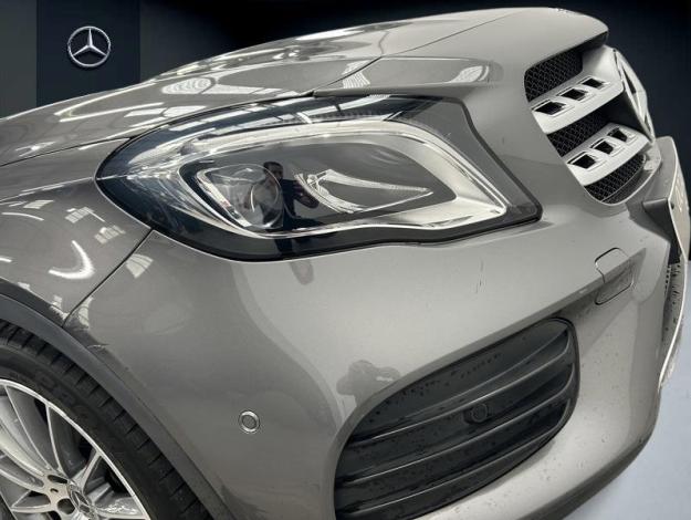 MERCEDES-BENZ GLA 180 AMG Pack Night Toit ouvrant  