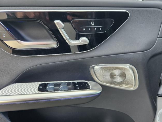 MERCEDES-BENZ GLC Coupé GLC 300 de Hybrid EQ 4MATIC Coupé AMG Line +  GLC 300 d e Hybrid EQ 4MATIC Coupé AMG Line +