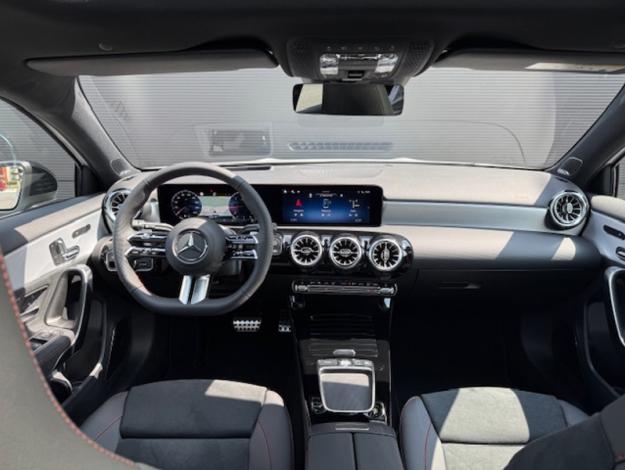 MERCEDES-BENZ Classe A 200 d AMG Line  Classe A 200 d AMG Line