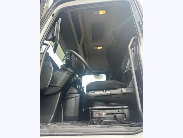 MERCEDES-BENZ Actros 1845 LS BigSpace  