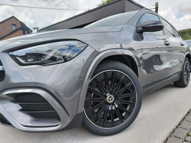 MERCEDES-BENZ GLA 180 Star Edition - SAGA Huy (+32 85 23 69 00) 