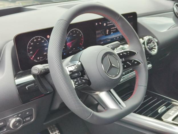 MERCEDES-BENZ GLA 180 Star Edition - SAGA Huy (+32 85 23 69 00) 