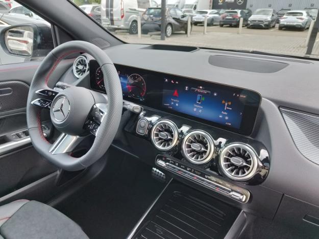 MERCEDES-BENZ GLA 180 Star Edition - SAGA Huy (+32 85 23 69 00) 