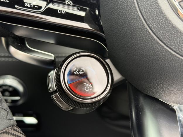 MERCEDES-BENZ SL 55 AMG 4Matic+ Sièges Performance  