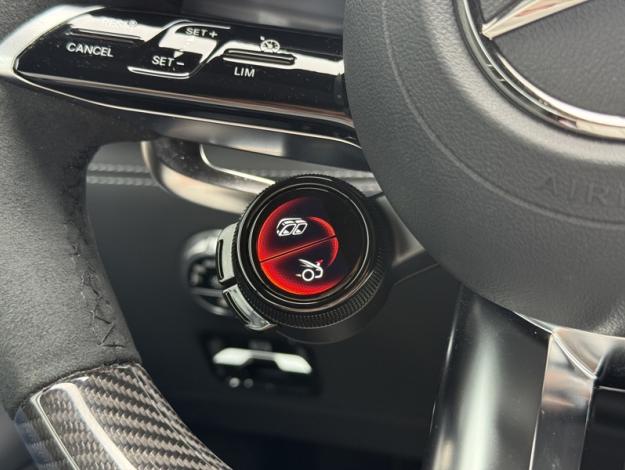 MERCEDES-BENZ SL 55 AMG 4Matic+ Sièges Performance  