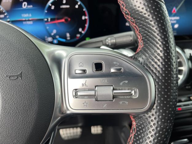 MERCEDES-BENZ GLB 200 d AMG Line  