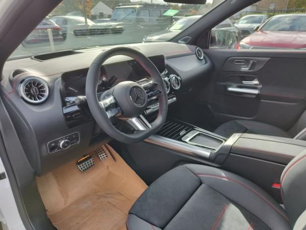 MERCEDES-BENZ EQA 250 + Business Star Edition - Saga Huy (+32 85 23 69 00) 