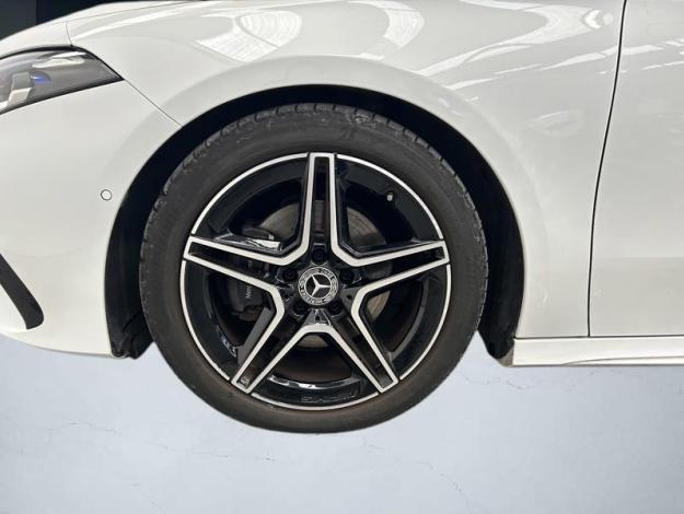 MERCEDES-BENZ A-Klasse A 180 AMG Line