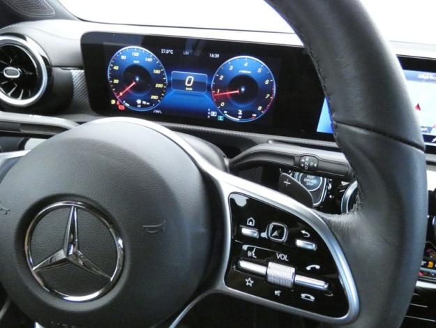 MERCEDES-BENZ CLA Coupé CLA 200 Coupé Progressive Line  