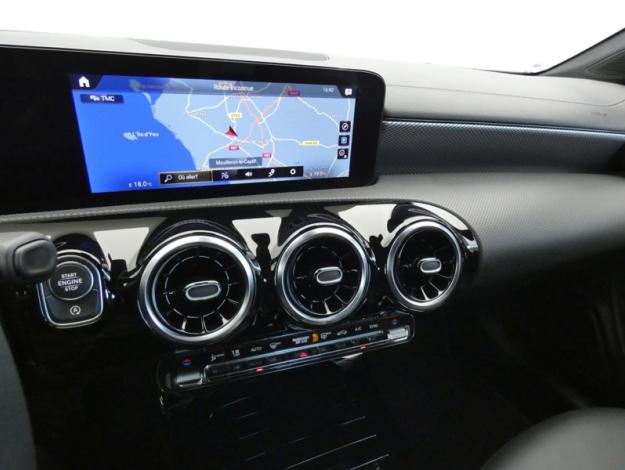 MERCEDES-BENZ CLA Coupé CLA 200 Coupé Progressive Line  