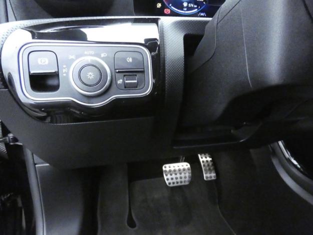 MERCEDES-BENZ Classe A 180 d AMG Line  Classe A 180 d AMG Line