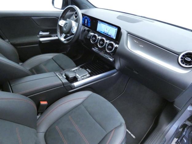 MERCEDES-BENZ GLA 200 d AMG Line  
