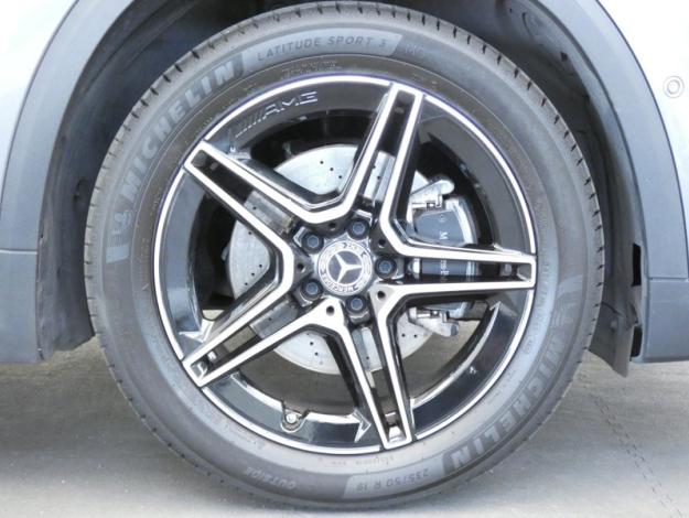 MERCEDES-BENZ GLA 200 d AMG Line  