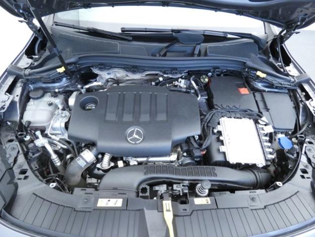 MERCEDES-BENZ GLA 200 d AMG Line  